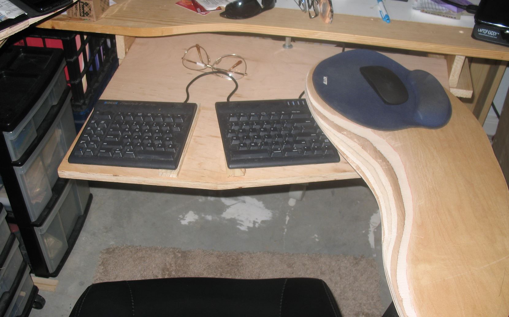 000-Ergonomic-Arm-Rest-Rodent-Pen.JPG