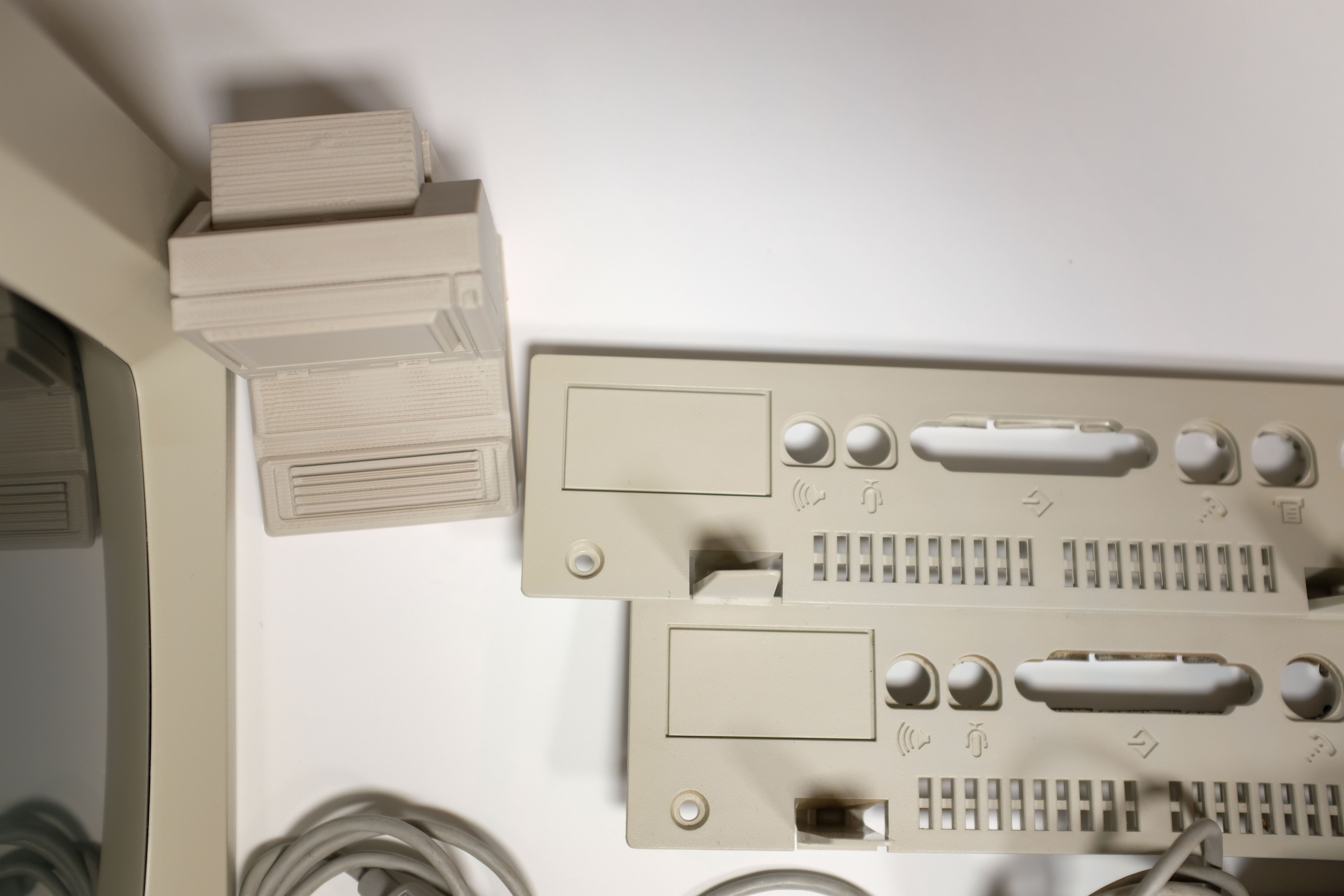 02-BeigePLA-PolyTerra_MacintoshLibrarian.jpg