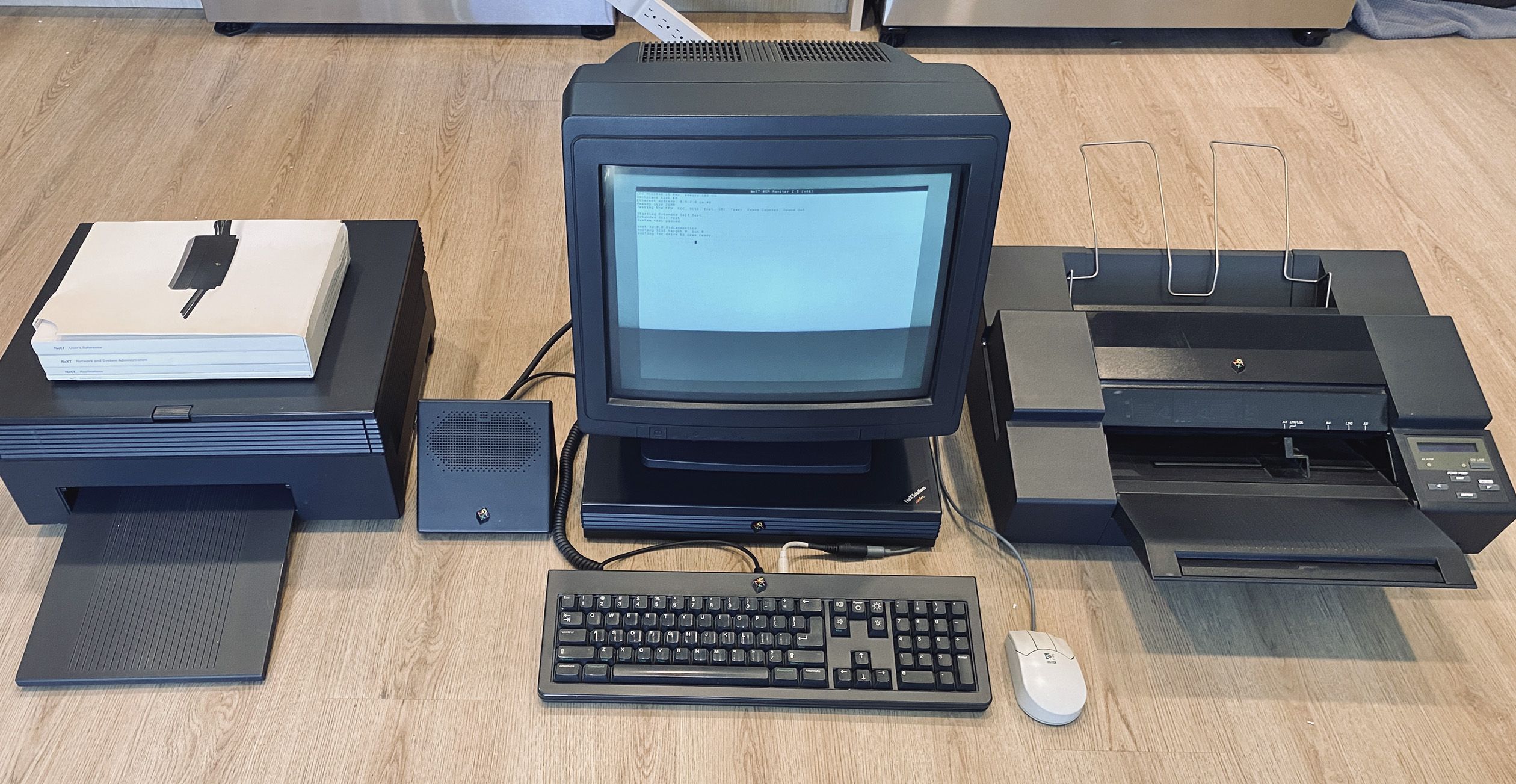 02NeXTSystem.jpg