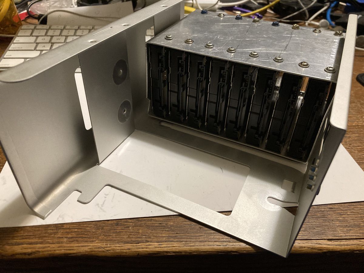 8bay-cdmount.jpg