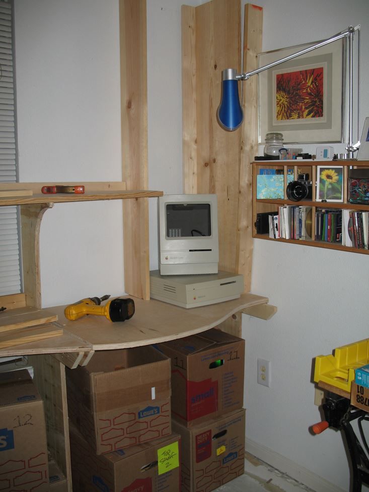 CornerMacRack-01.JPG
