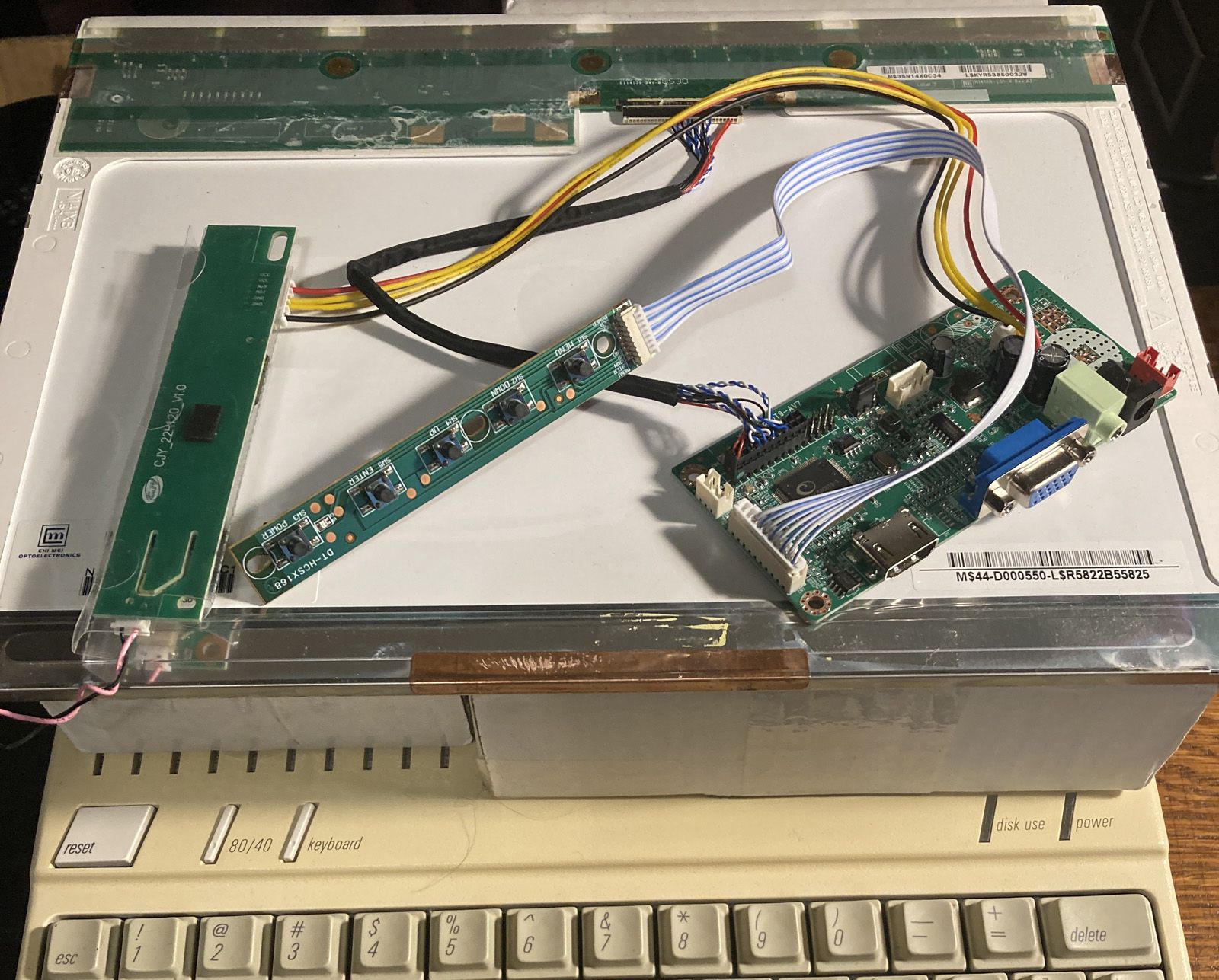 iBook14-controller.jpg