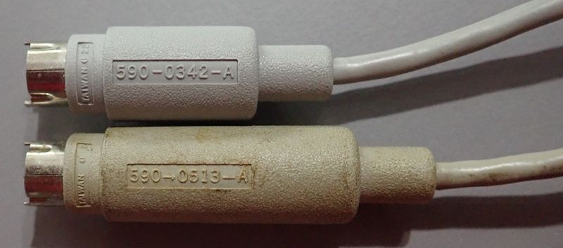 Mouse-connector-with-EMI-filter.jpg