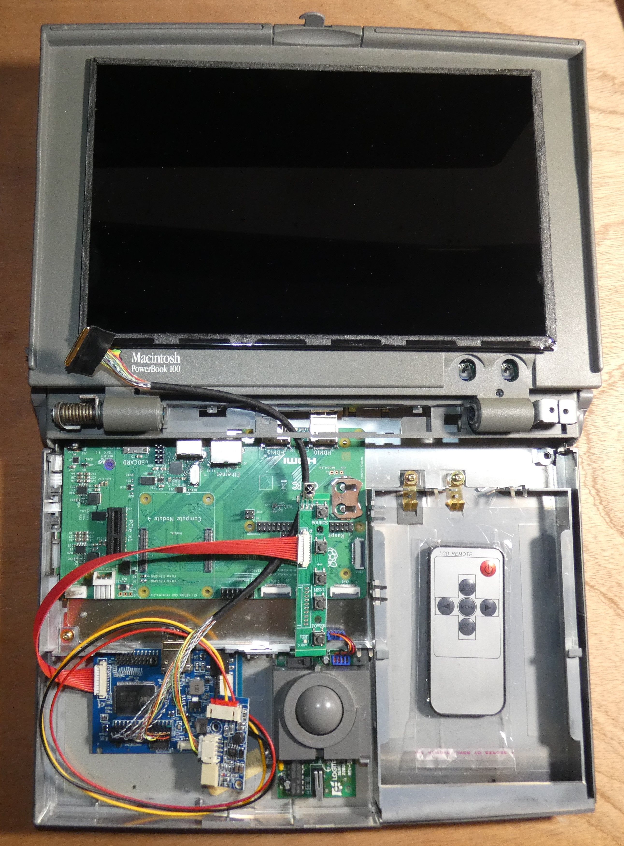 PB100-CM4-LCD.JPG