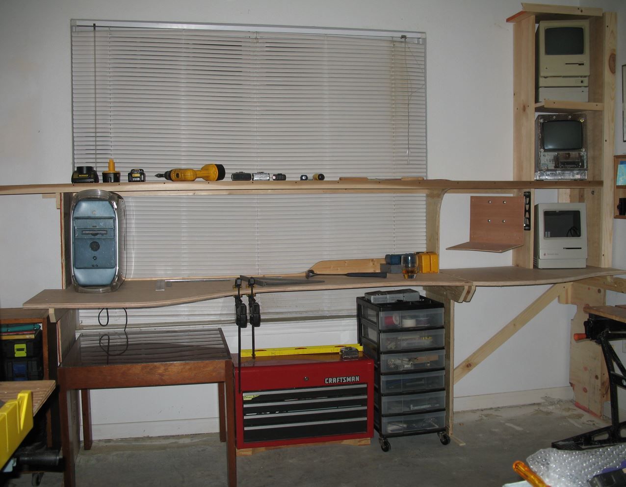 Pre-Stressed-Shelf-Detail-0.JPG
