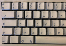 AppleKeyboardII.png AppleKeyboardII.png