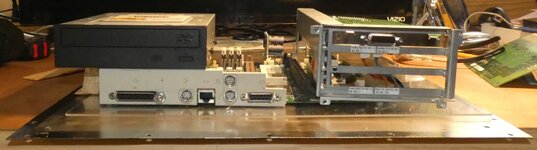2UBG3-Frontside-01-50-cs.JPG